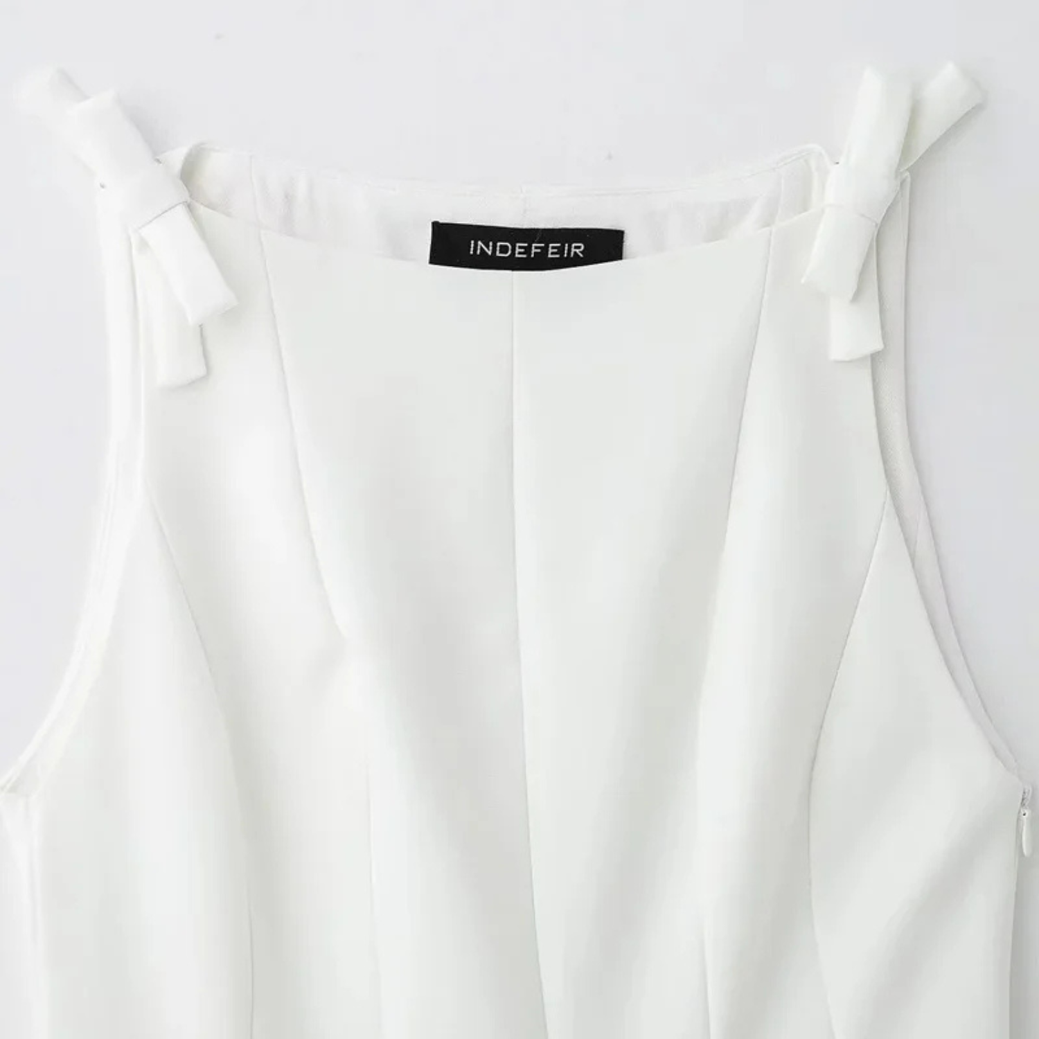 Mia | Sleeveless Cropped Top with Bow Detail